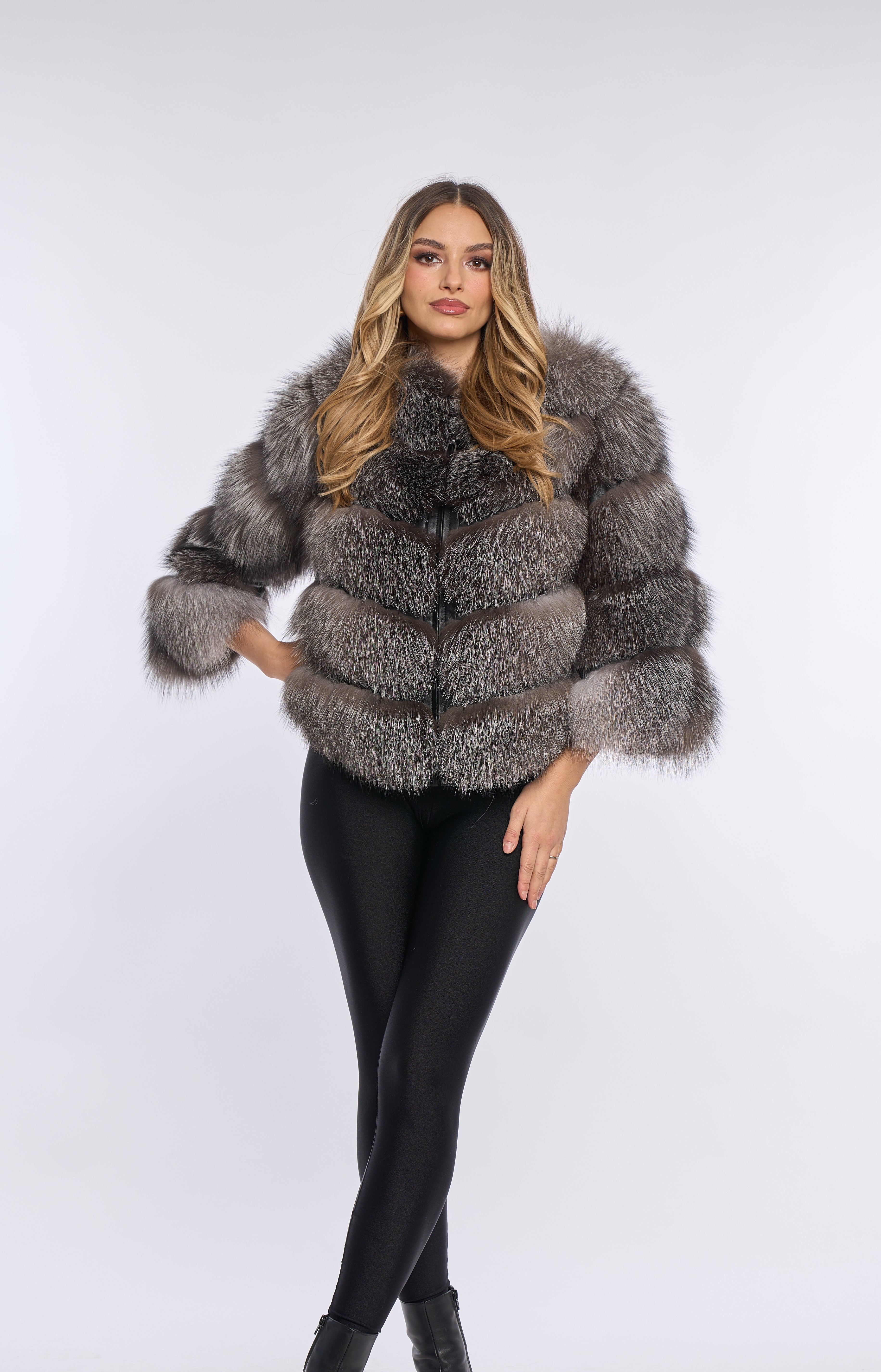 Haina din blana naturala de vulpe argintie, Italian Haina din blana naturala de vulpe argintie, Italian