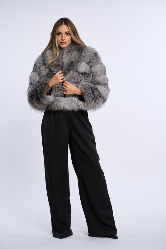 Haina blana argintie cu guler rever
