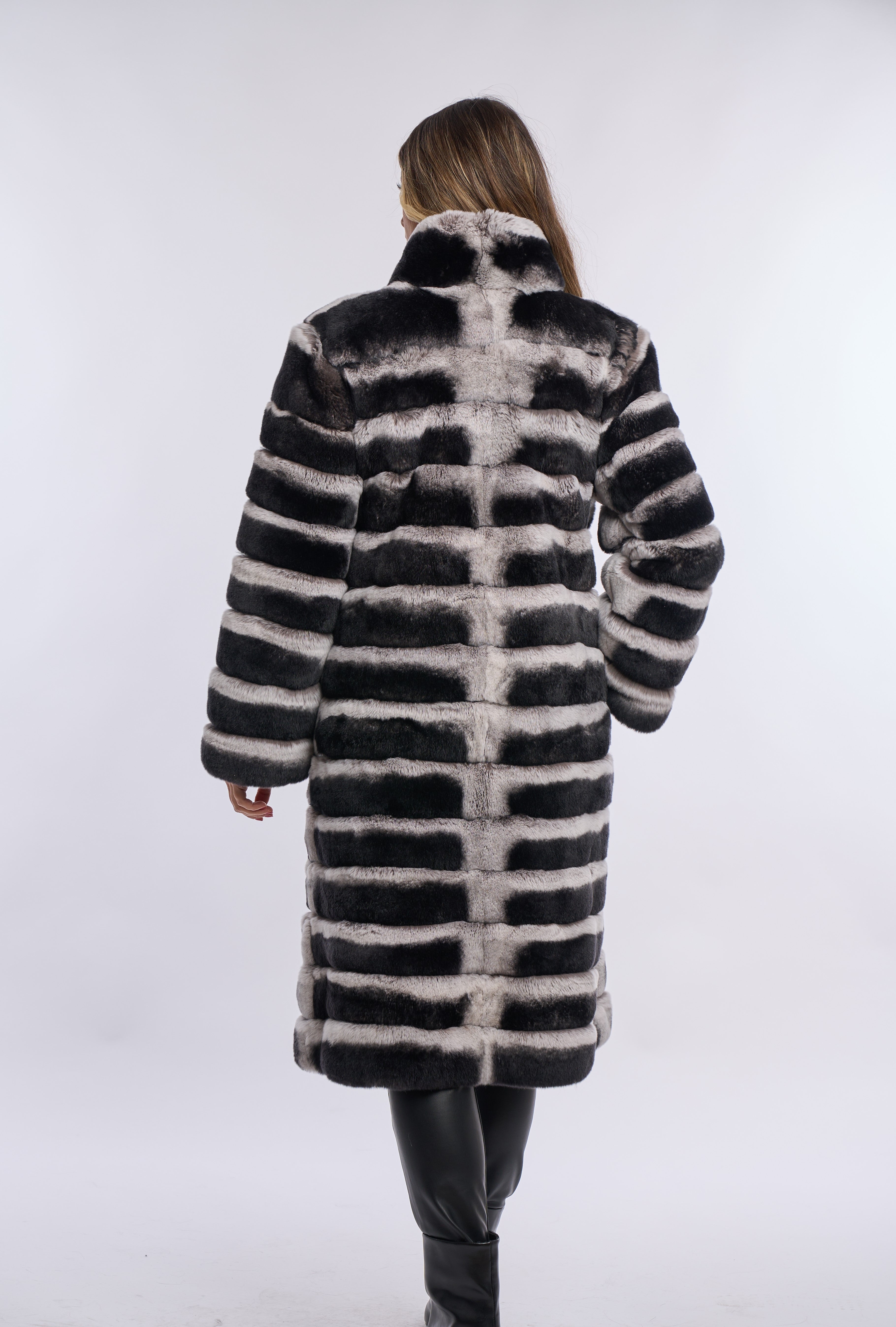 Haina din blana de rex chinchilla, model 6 in 1 Haina din blana de rex chinchilla, model 6 in 1