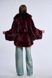 Palton alcantara stil fluture cu blana de vulpe, bordo