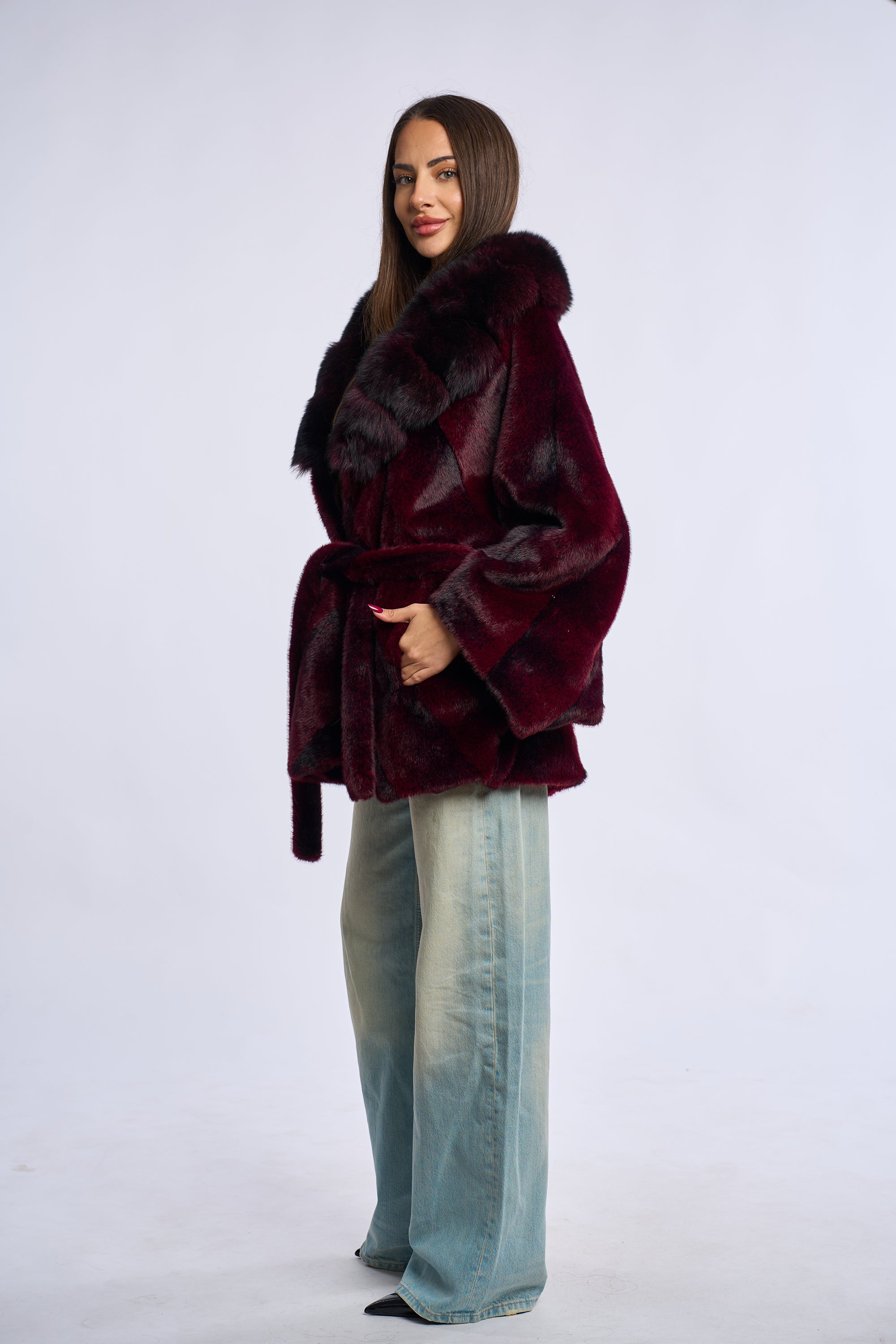 Palton alcantara stil fluture cu blana de vulpe, bordo