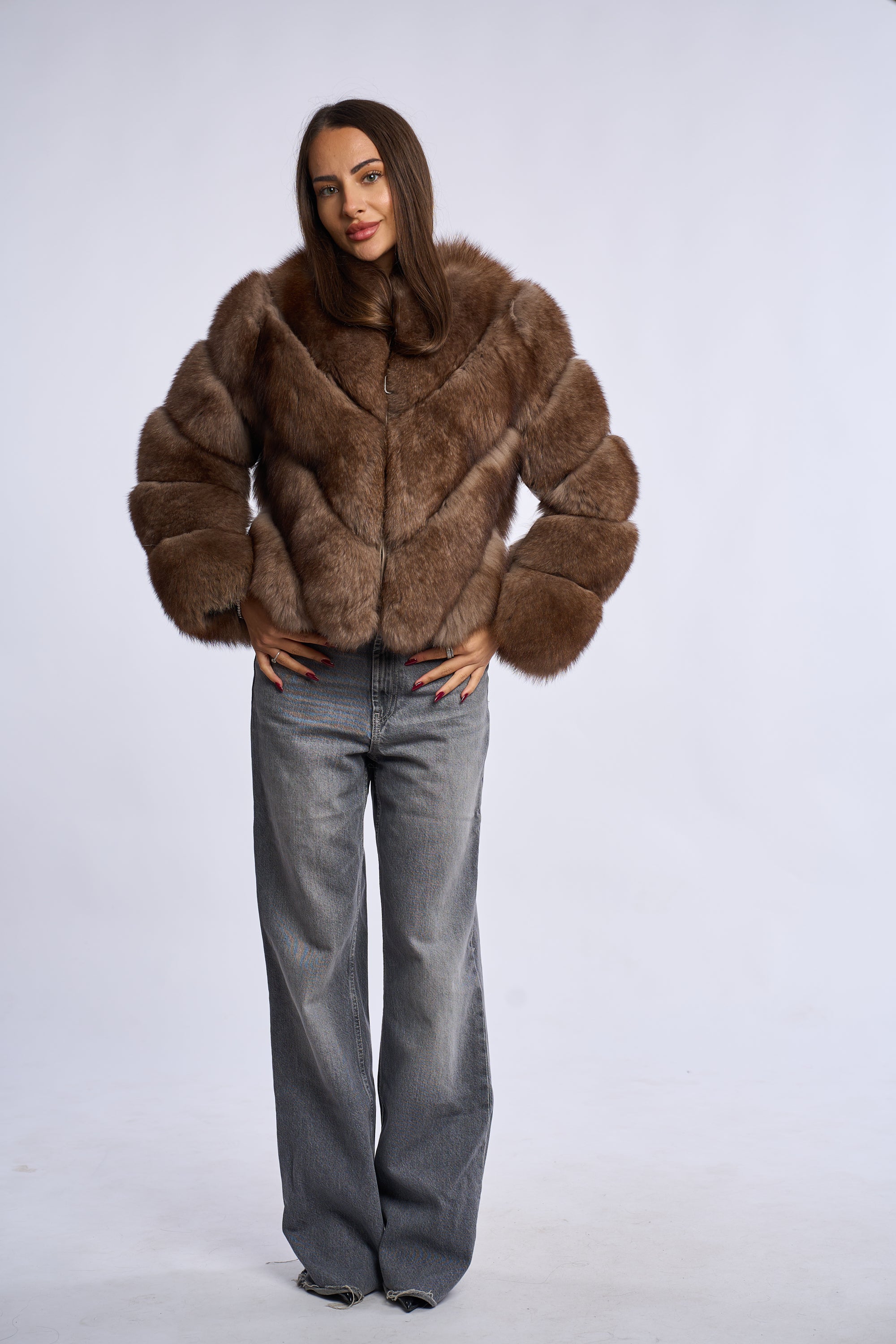 Haina blana naturala de vulpe, V model, vulpe sobol