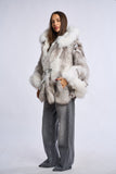 Haina blana naturala de vulpe arctica stil fluture cu gluga
