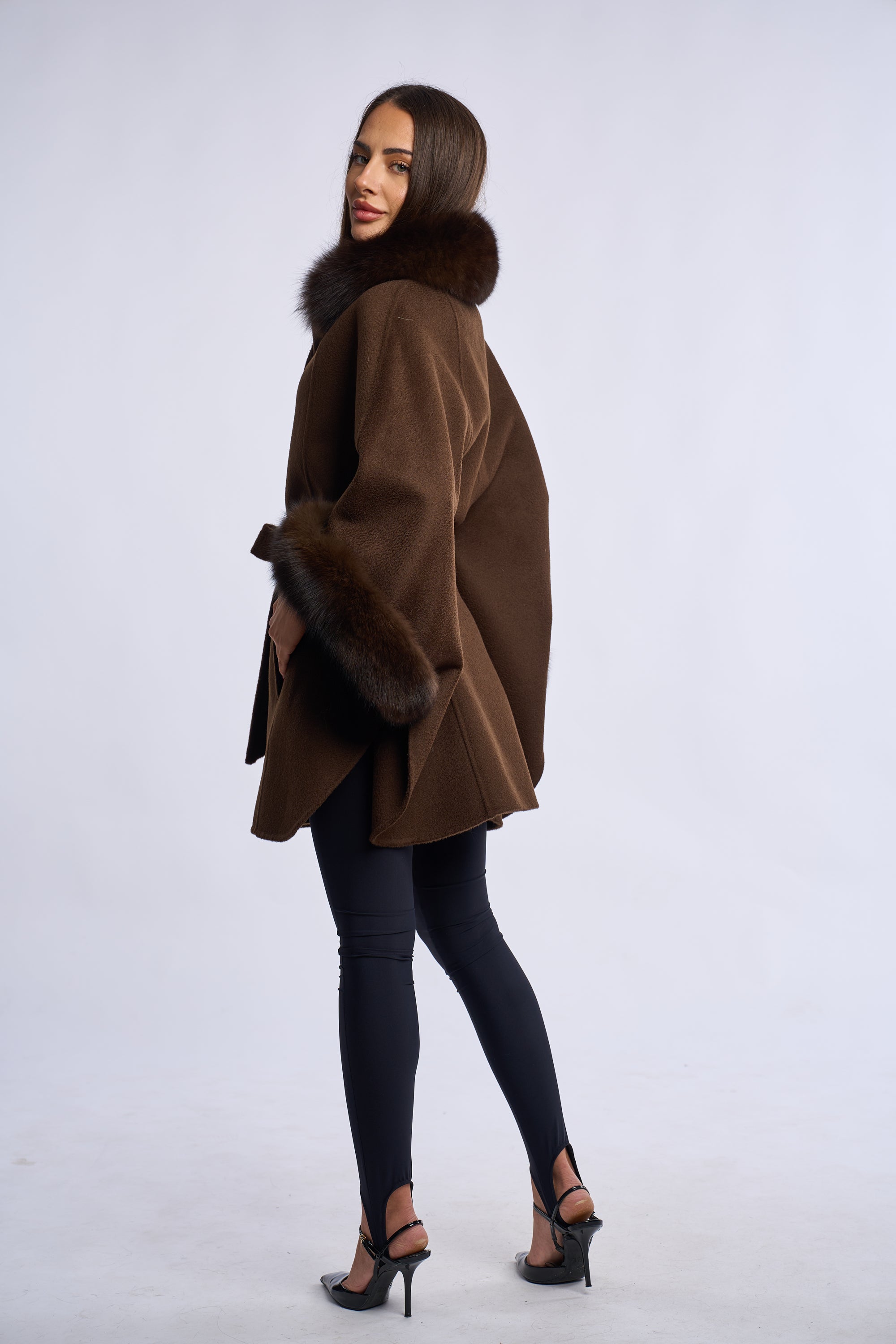 Palton lana de mernos cu blana de vulpe, dark brown