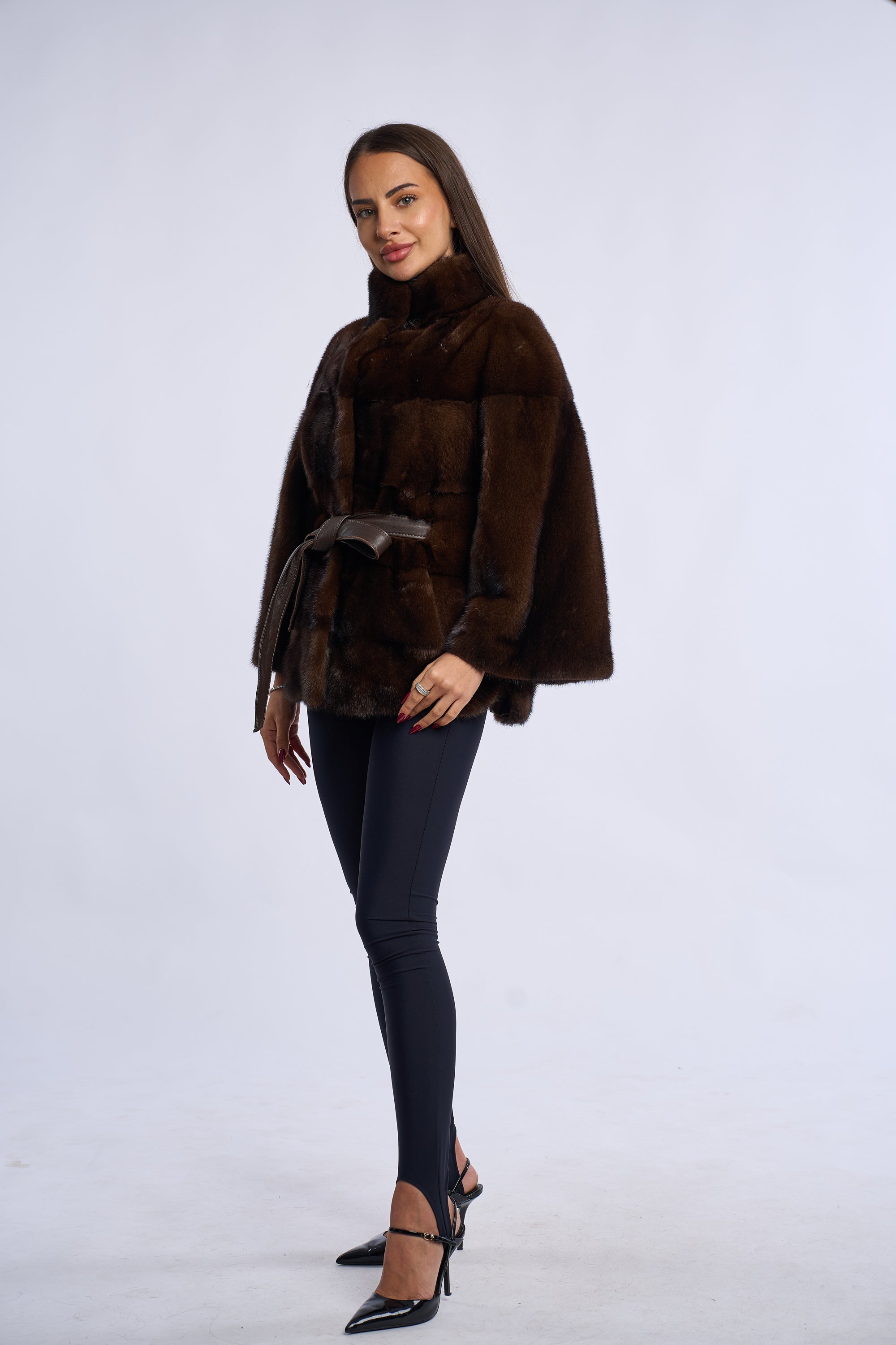 Haina din blana naturala de vizon dark brown, Saranta