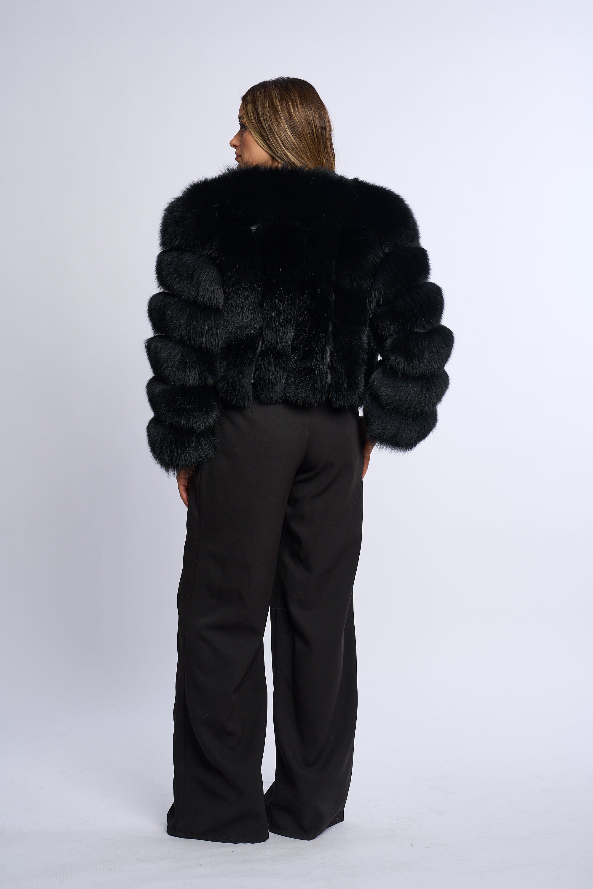 Haina blana naturala din vulpe model scurt 50 cm, negru