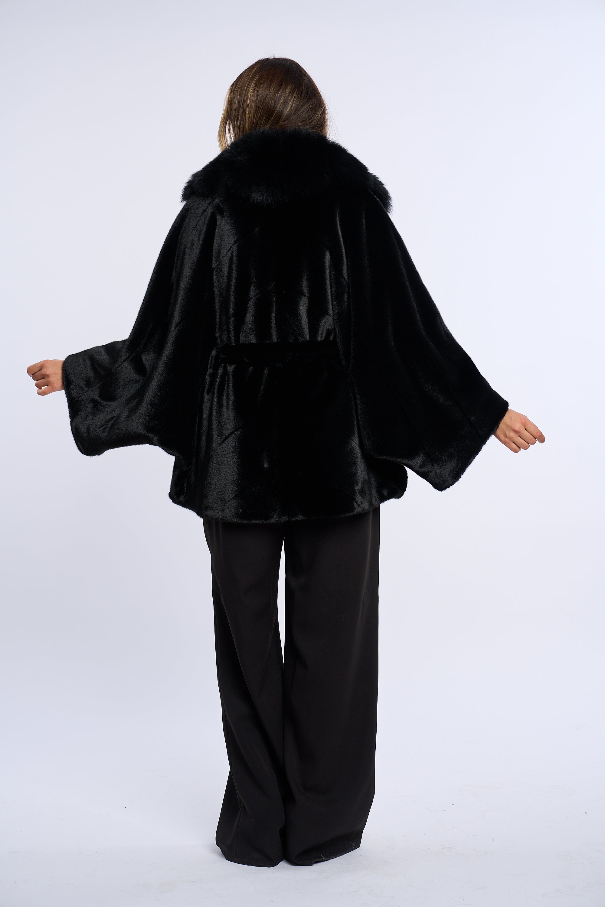 Palton alcantara stil fluture cu blana de vulpe, negru cu vulpe neagra